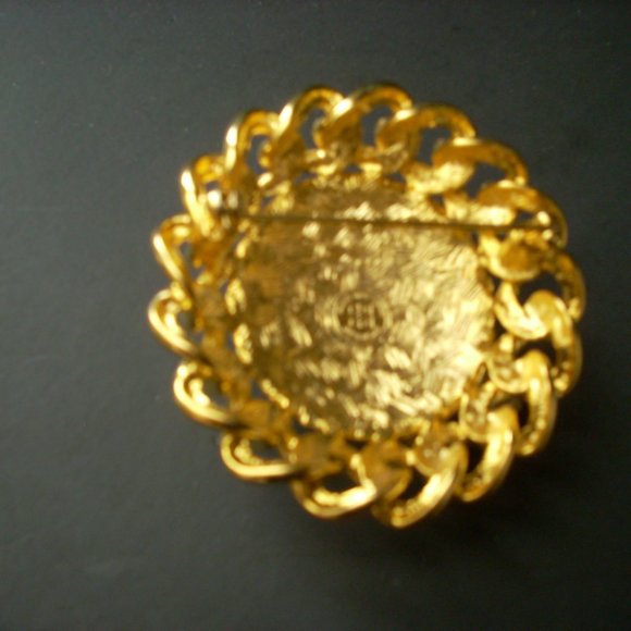 Vintage Givenchy Gold Pin Brooch - Picture 2 of 2